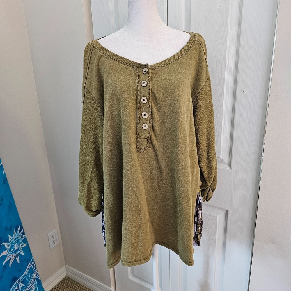 Free People Oversized Olive Thermal Henley Tunic Swing Top Mixed Print Boho M